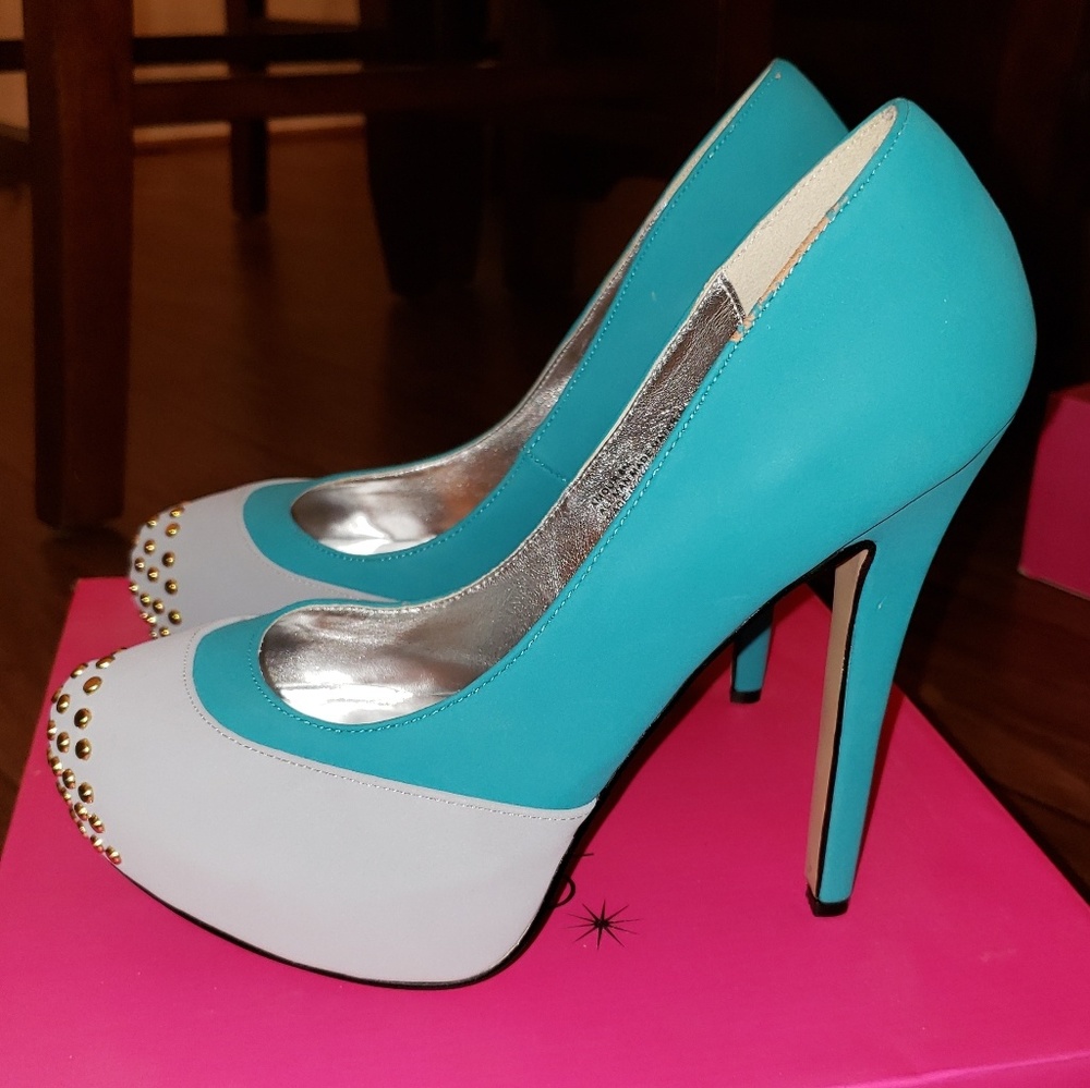 Ladies heels